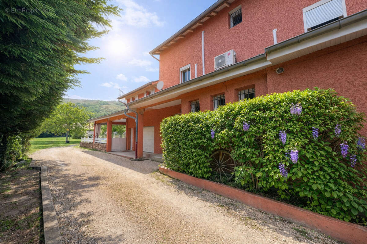 Maison à LIMONY