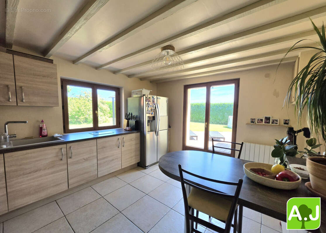 Maison à ANET