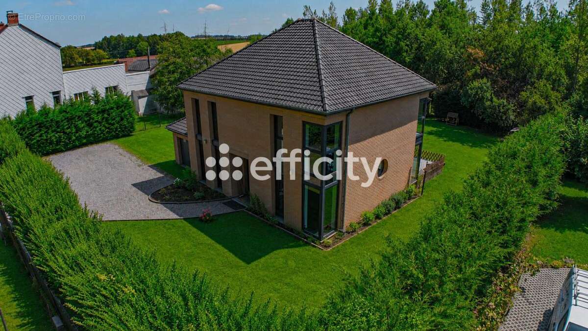 Maison 158 m² à Gognies-Chaussee  - photo 3