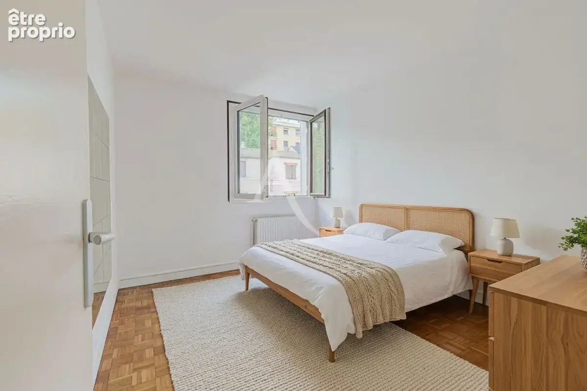 Appartement Le Perreux Sur Marne Deux pièces 43 m² avec box & cave - photo 2
