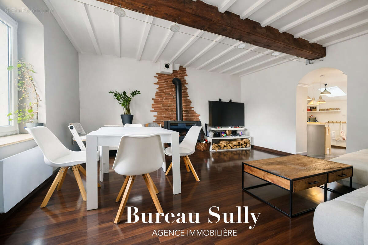 Appartement à CHARBONNIERES-LES-BAINS