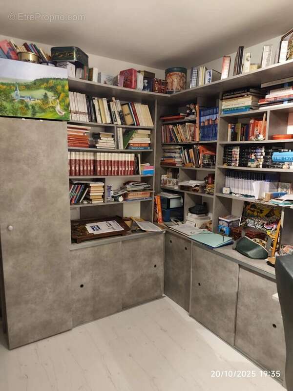 Maison à LEGUILLAC-DE-L&#039;AUCHE