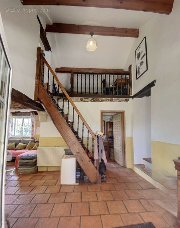 Maison à DOUVILLE