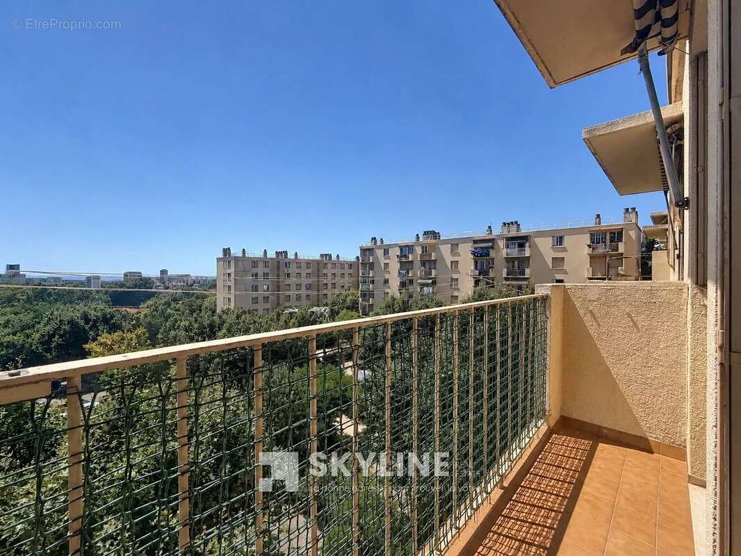 Appartement à MARSEILLE-14E