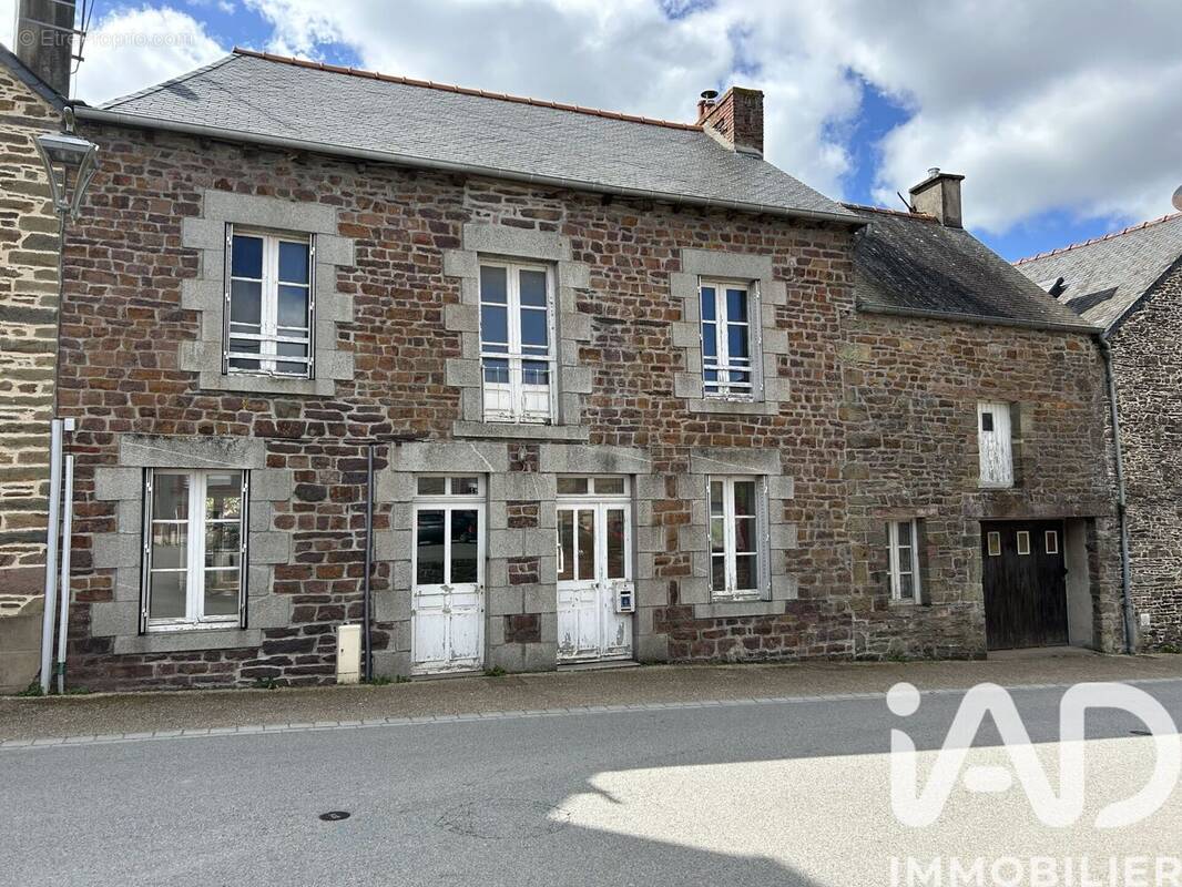 Photo 1 - Maison à NEANT-SUR-YVEL