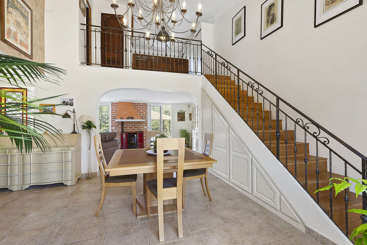 Maison à PEYMEINADE