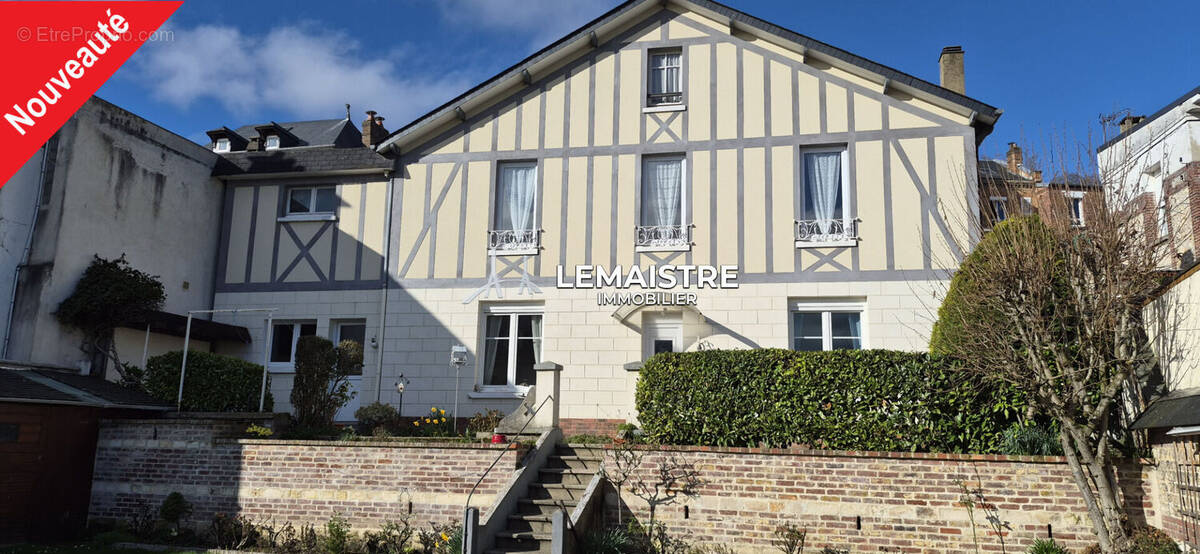 Maison à CAUDEBEC-EN-CAUX