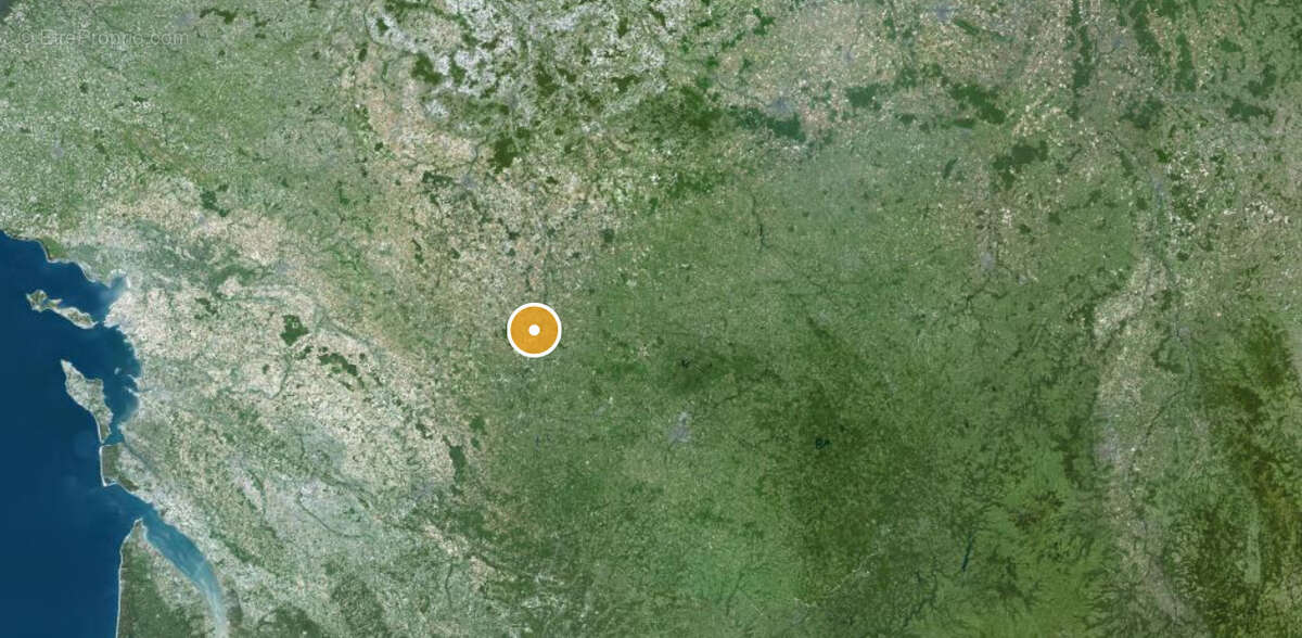 Maison à AVAILLES-LIMOUZINE