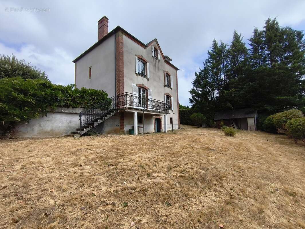 Maison 188 m² à Dampniat  - photo 10