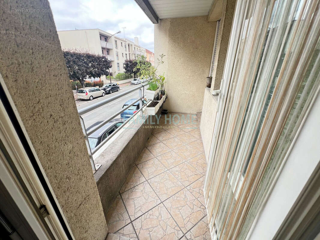 Appartement à LIVRY-GARGAN