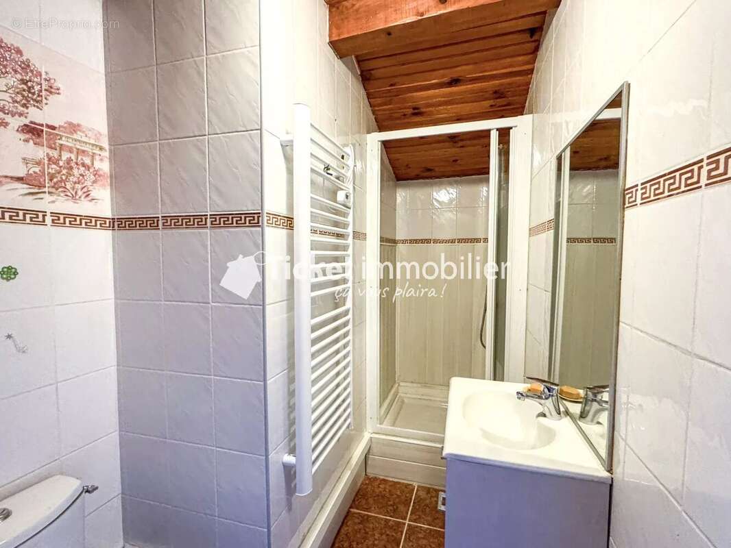 Appartement à BRUGUIERES