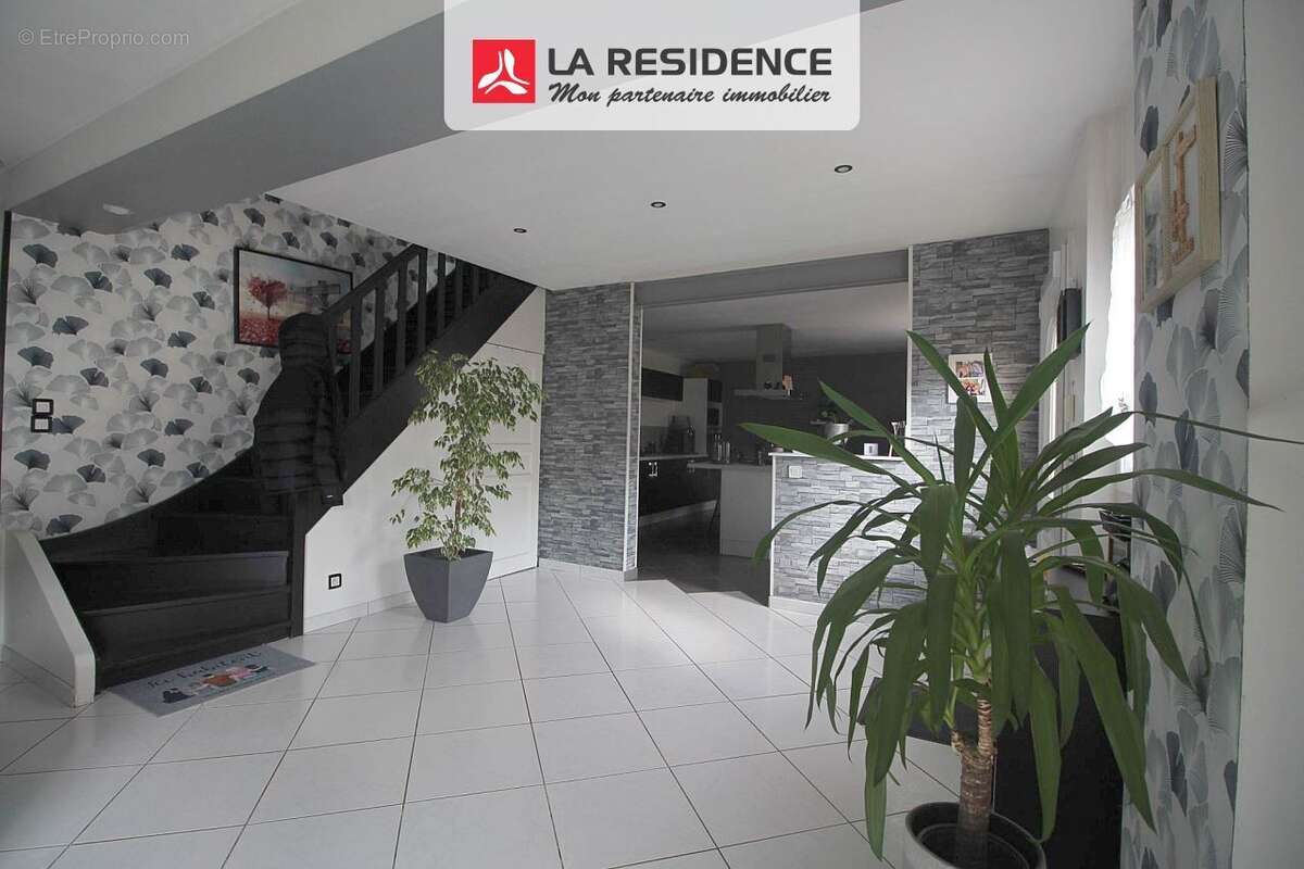 Maison à BONNIERES-SUR-SEINE