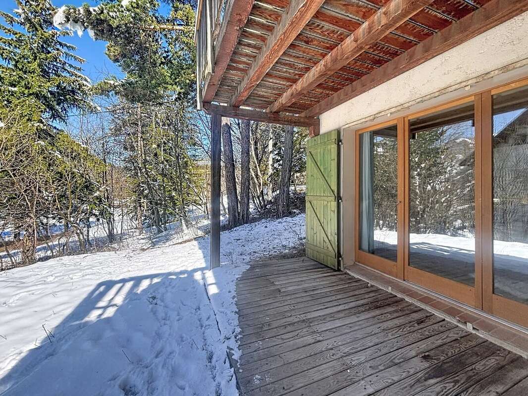 Appartement à SAINT-ETIENNE-DE-TINEE