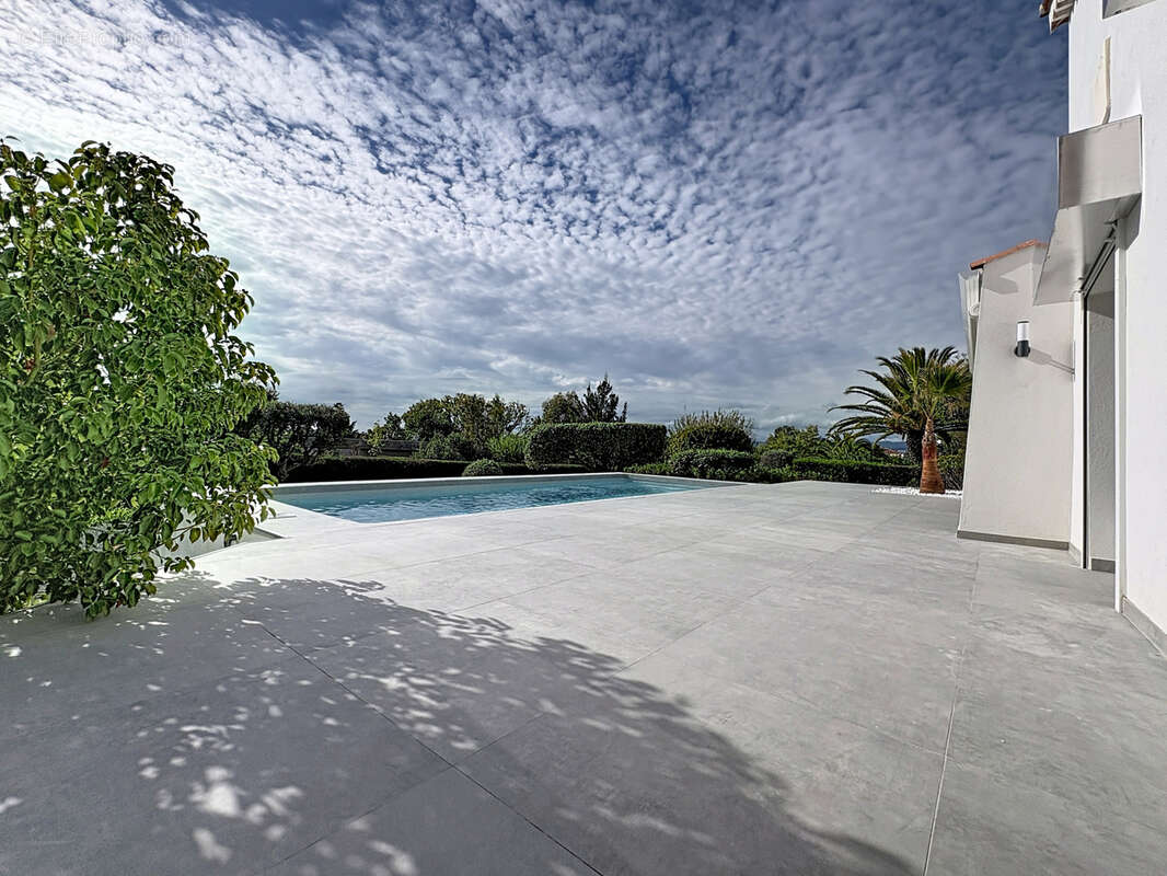 Maison à SAINT-RAPHAEL