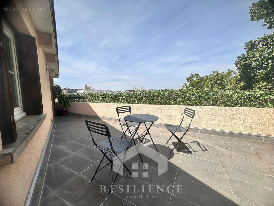 Malakoff - 3 pièces 50m2 dernier étage avec terrasse 18m2 vue dégagée sans vis-à-vis - photo 3
