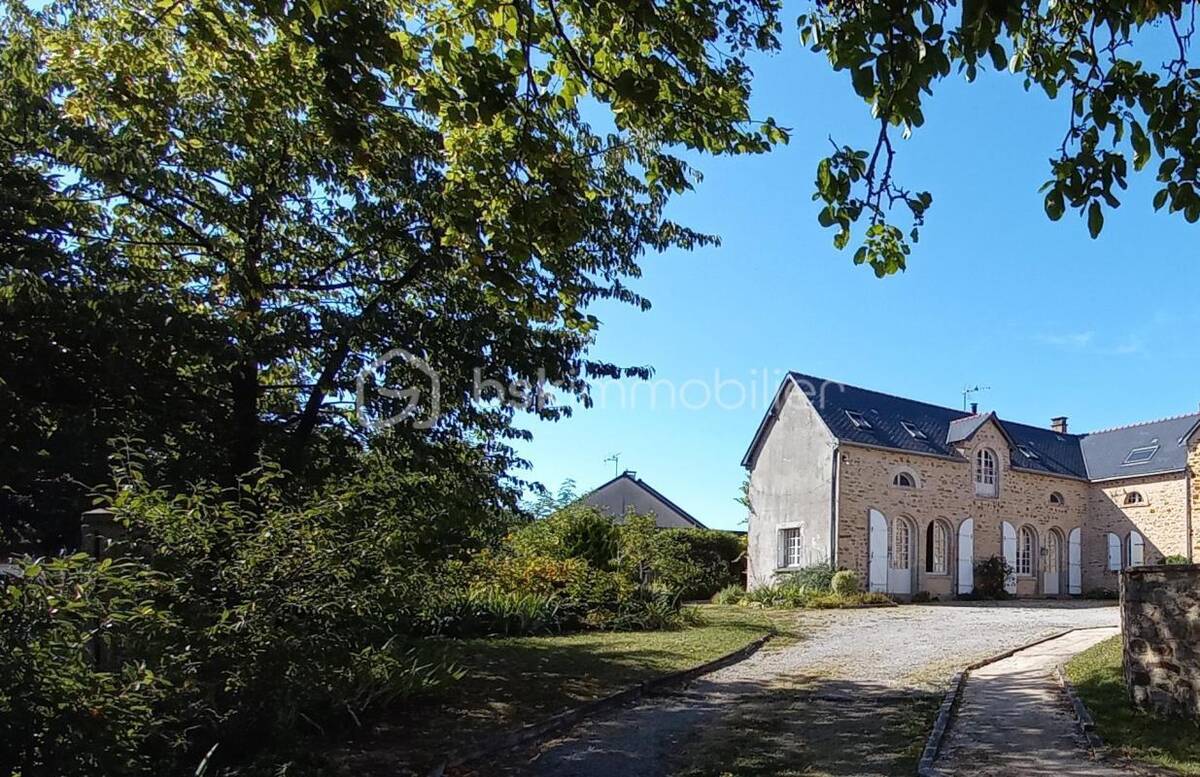 Maison à MESLAY-DU-MAINE