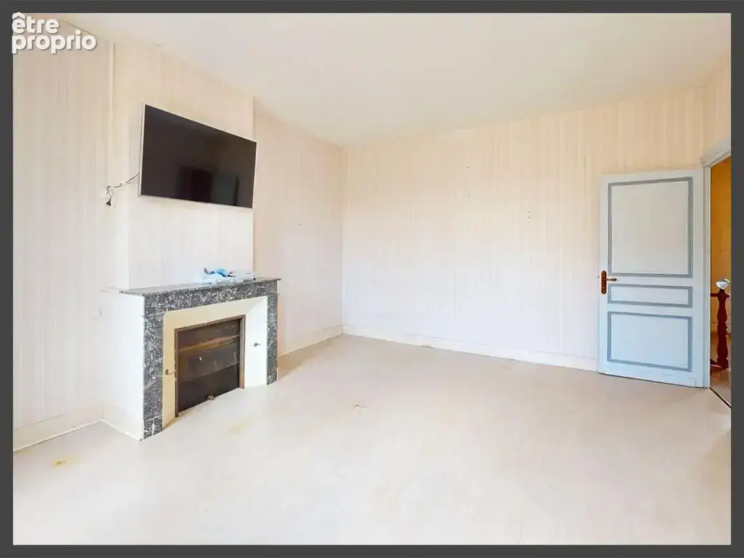 Maison de ville en pierre avec jardin et garage - possibilité de créer un appartement à VILLEFRANCHE DE LONCHAT (24) - photo 11