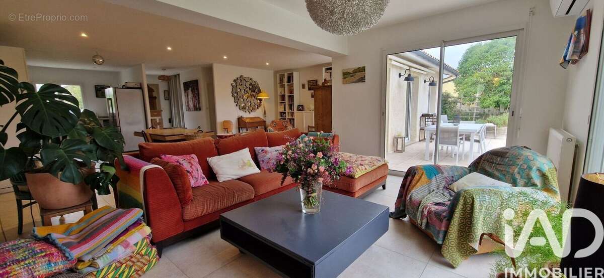 Photo 2 - Maison à BLANQUEFORT