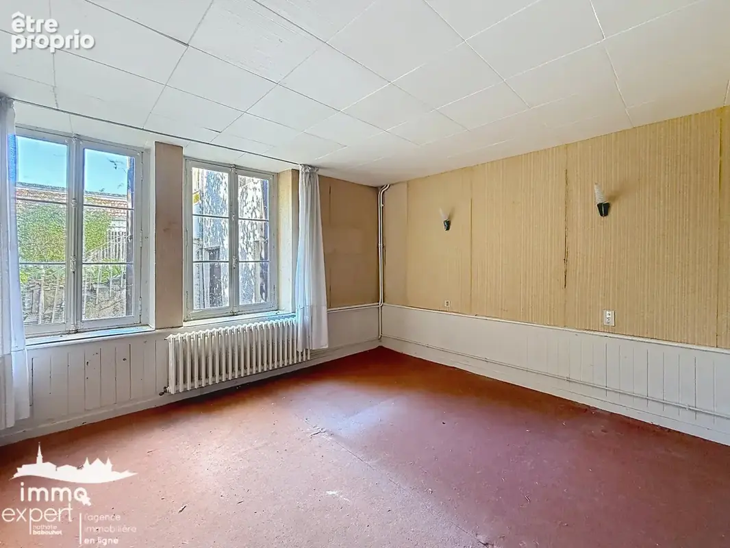 Mirecourt   maison de ville de 209 m2 à rénover entièrement - photo 5