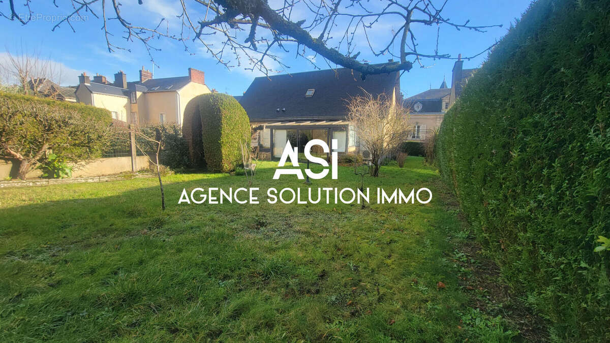 Maison à SILLE-LE-GUILLAUME