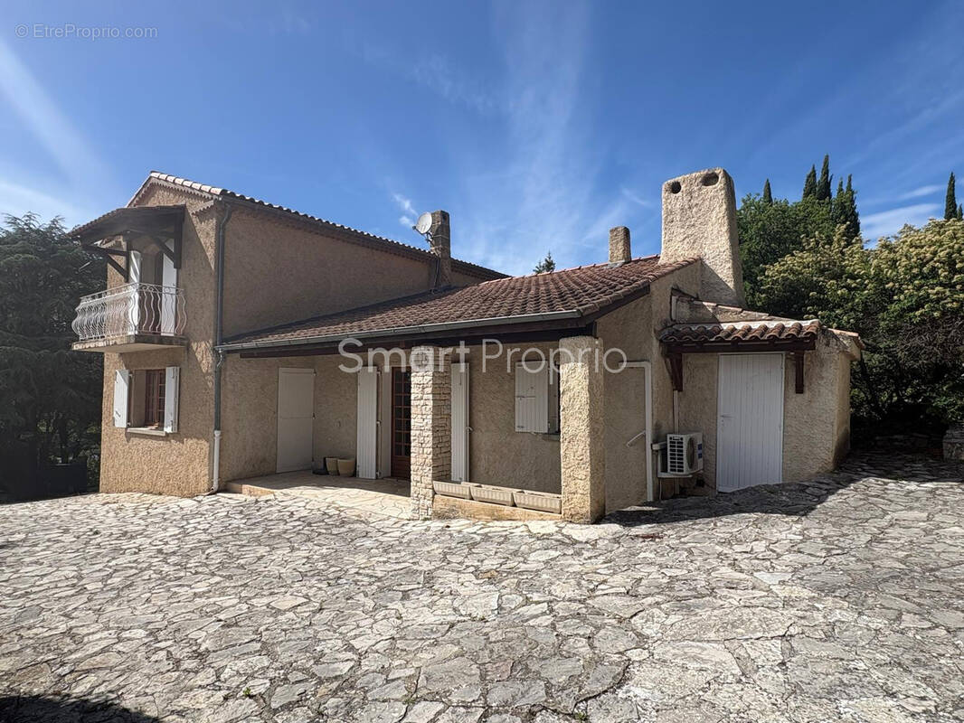 Maison à PIERREVERT