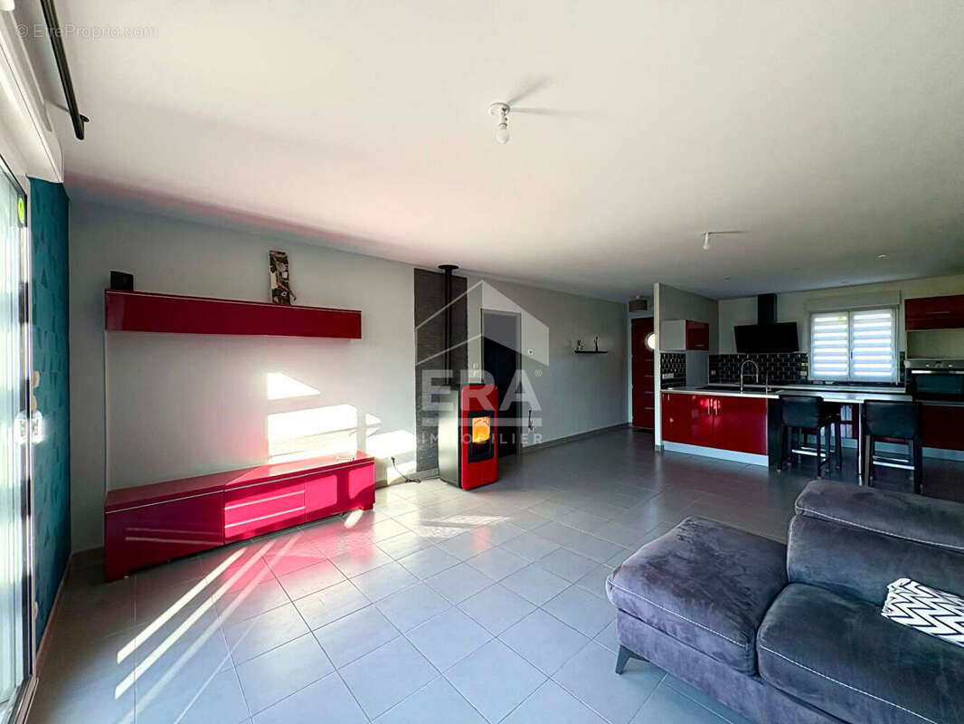 Maison à SAINT-OUEN-D&#039;AUNIS