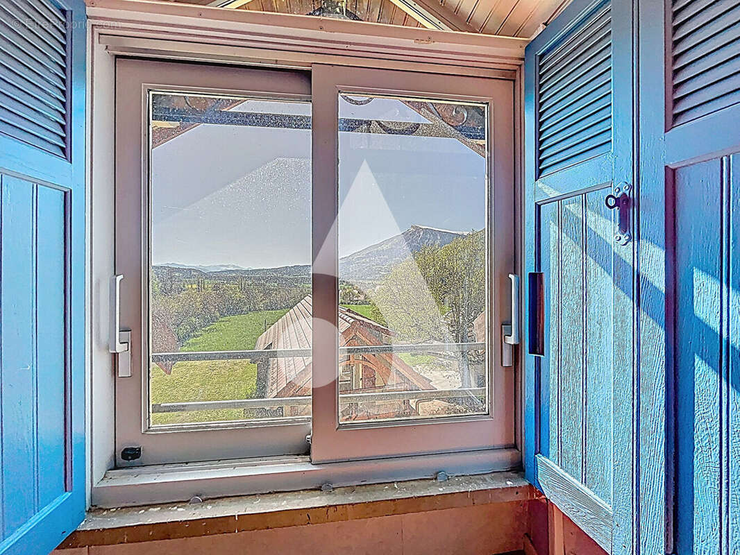 Maison à LA ROCHE-DES-ARNAUDS