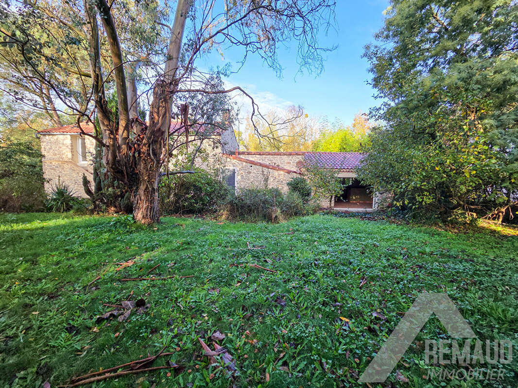 Maison à LA GENETOUZE