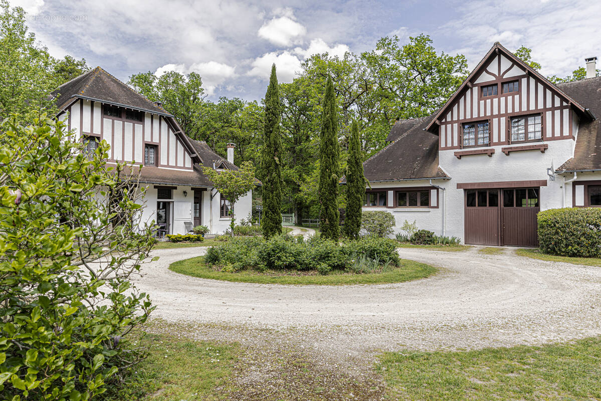 Maison à LIGNY-LE-RIBAULT