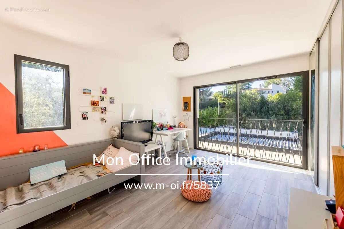 Référence : 6930-AUS - Maison contemporaine 4 chambres - piscine - Le Tholonet - photo 13