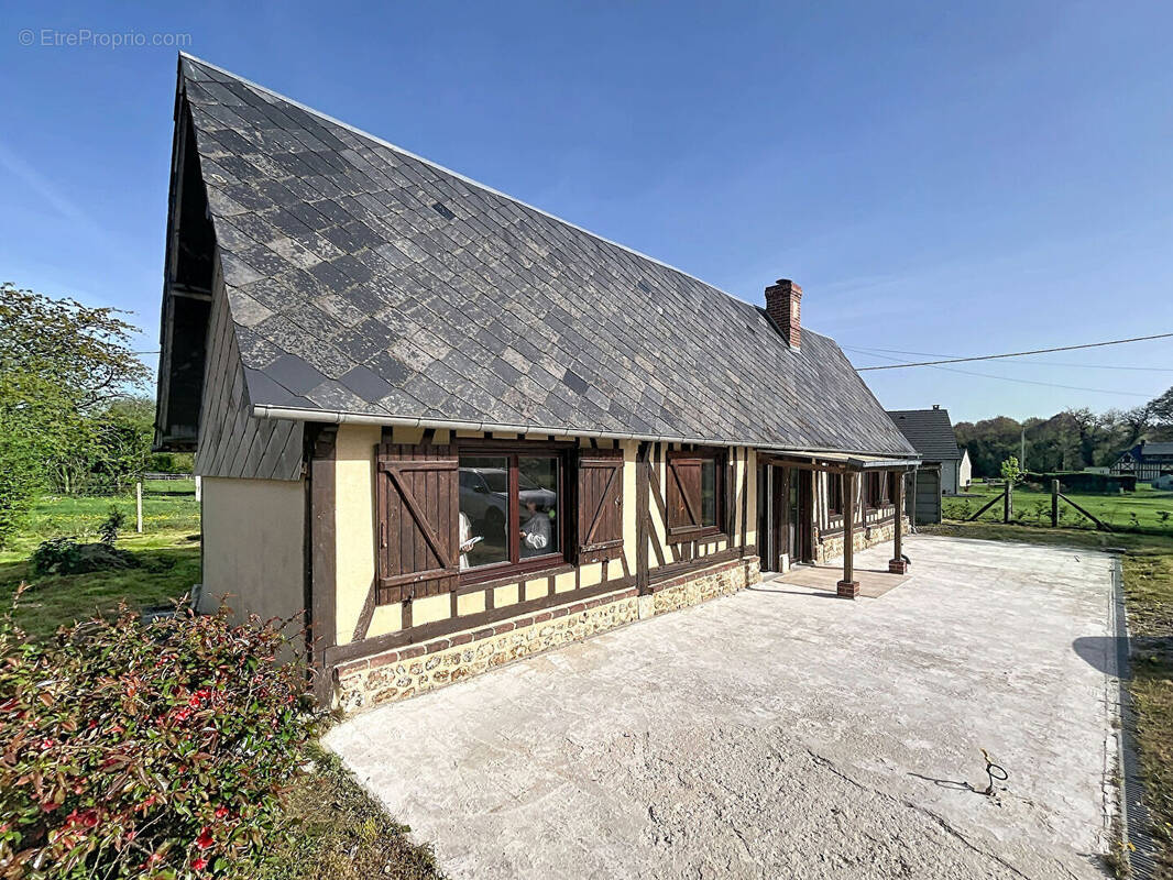 Maison à MONTFORT-SUR-RISLE