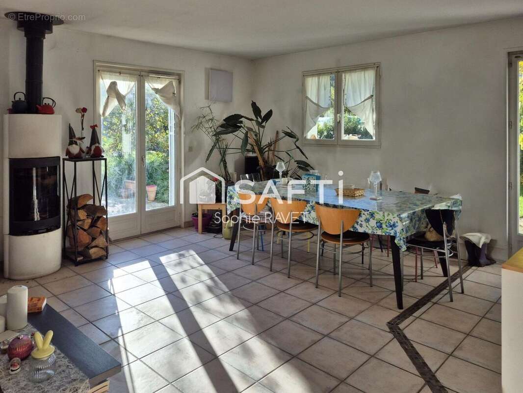 Photo 2 - Maison à SERMERIEU