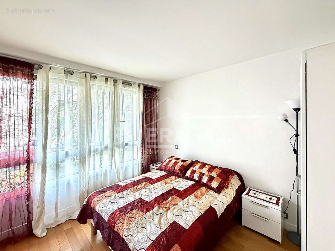 Appartement à LEVALLOIS-PERRET