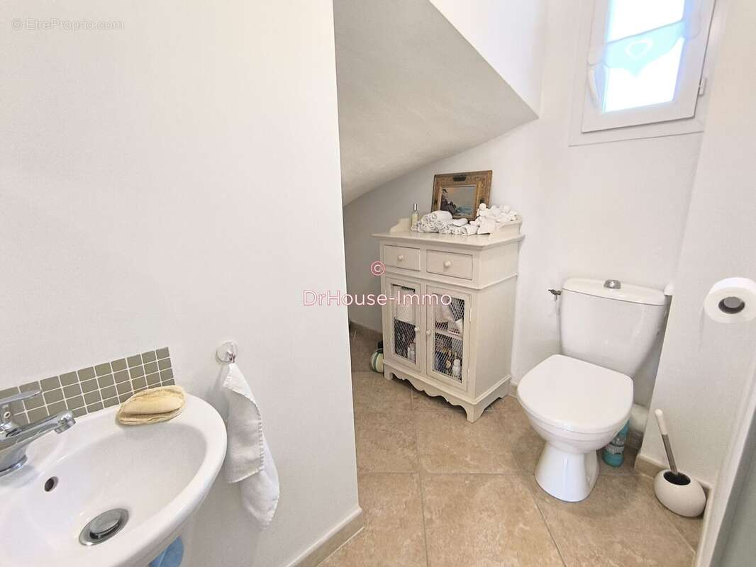Maison 118 m² à Salon-De-Provence  - photo 7