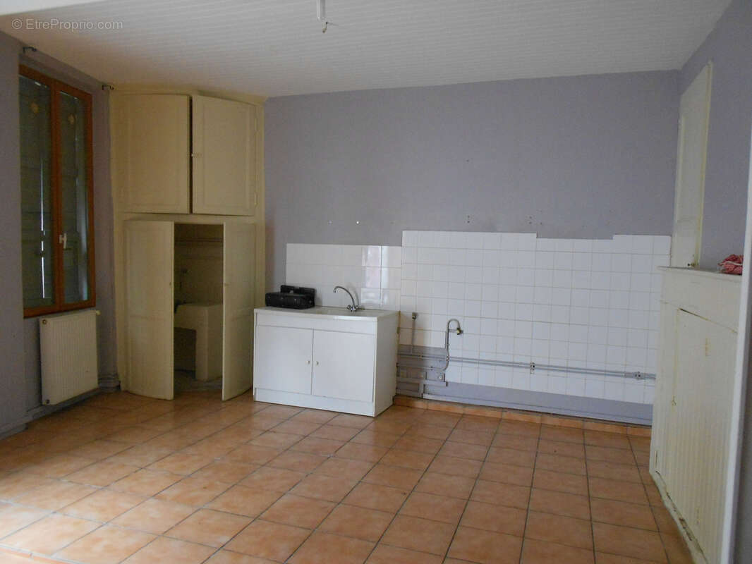 Maison à MEZIN