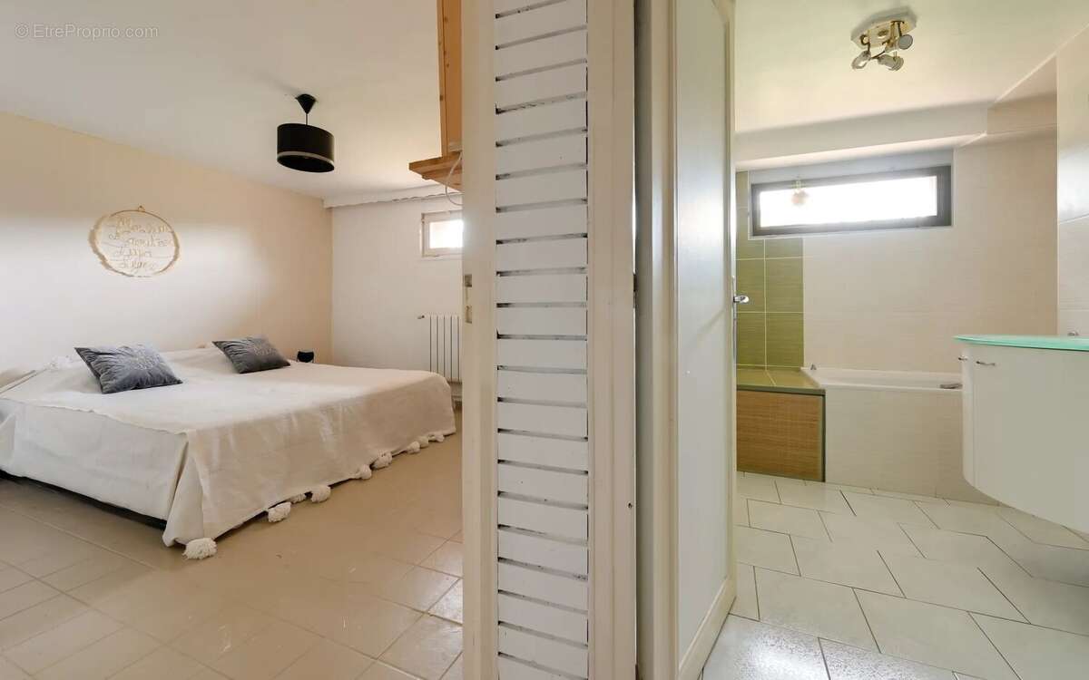 Maison à SAINTE-CONSORCE