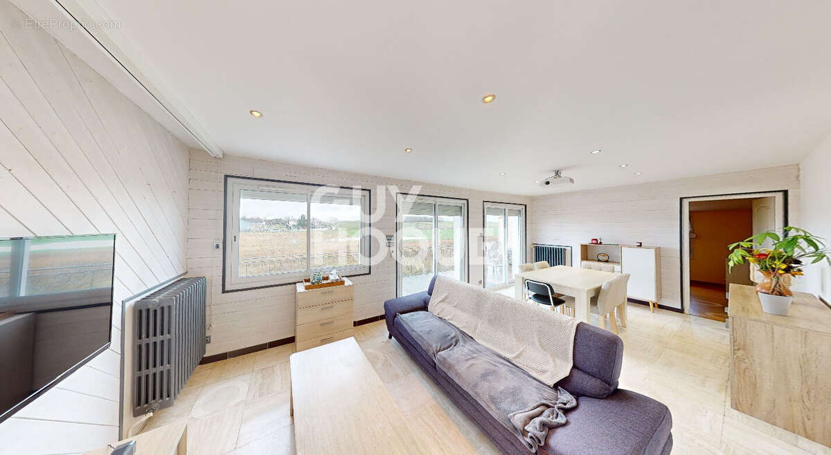 Maison à JAUNAY-CLAN