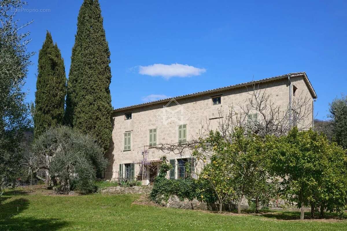 Exclusivité - Propriété d’exception – Arrière-pays niçois - photo 10