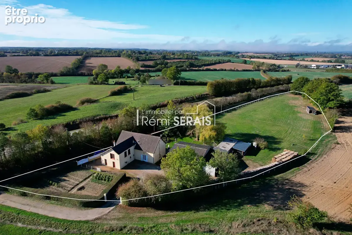 AUBE - Deux maisons, un grand terrain et un potentiel exceptionnel ! - photo 1