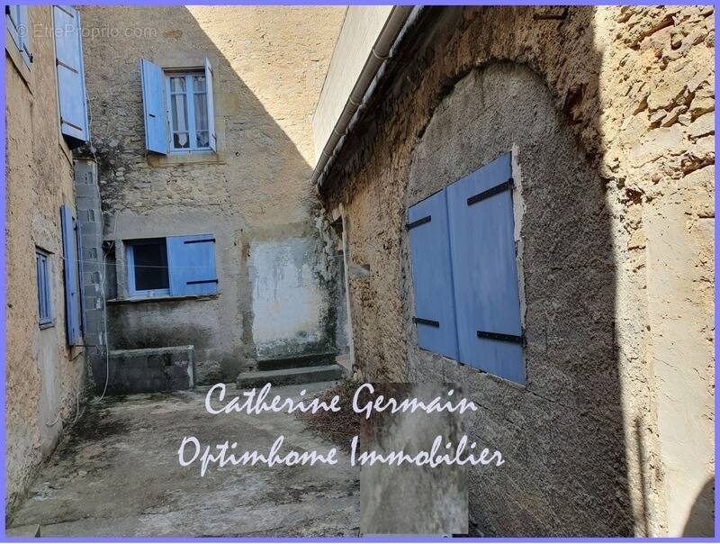 Appartement à LAURE-MINERVOIS