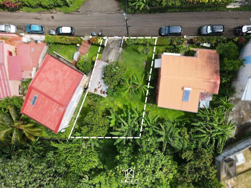 Terrain à FORT-DE-FRANCE