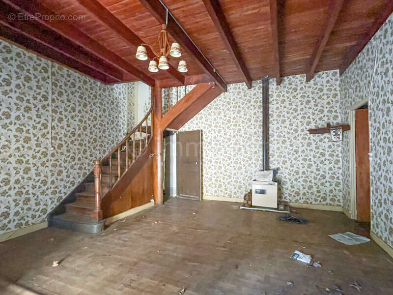 Maison à SAUZE-VAUSSAIS