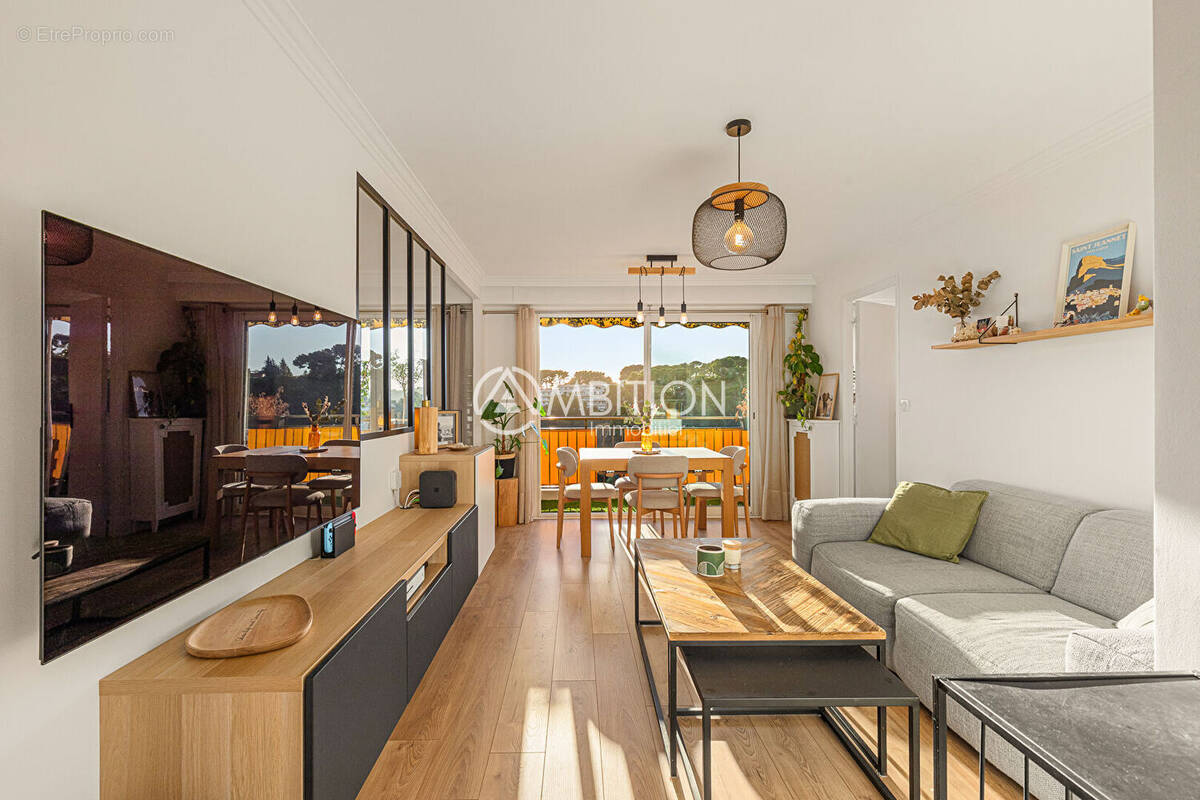 Appartement à LE CANNET