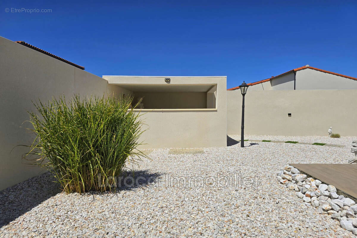 Maison 93 m² à Laroque-Des-Alberes  - photo 6
