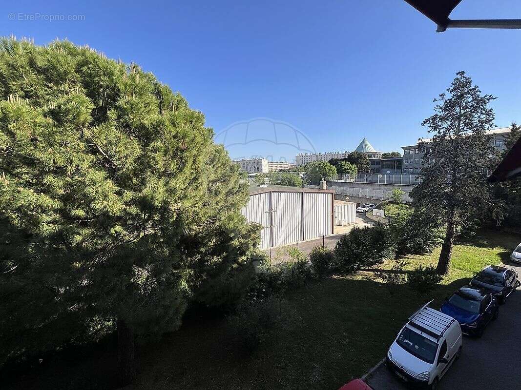 Appartement à MARSEILLE-14E