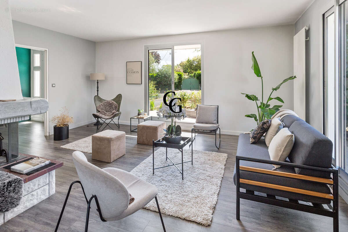 Maison à SAINT-SEBASTIEN-SUR-LOIRE