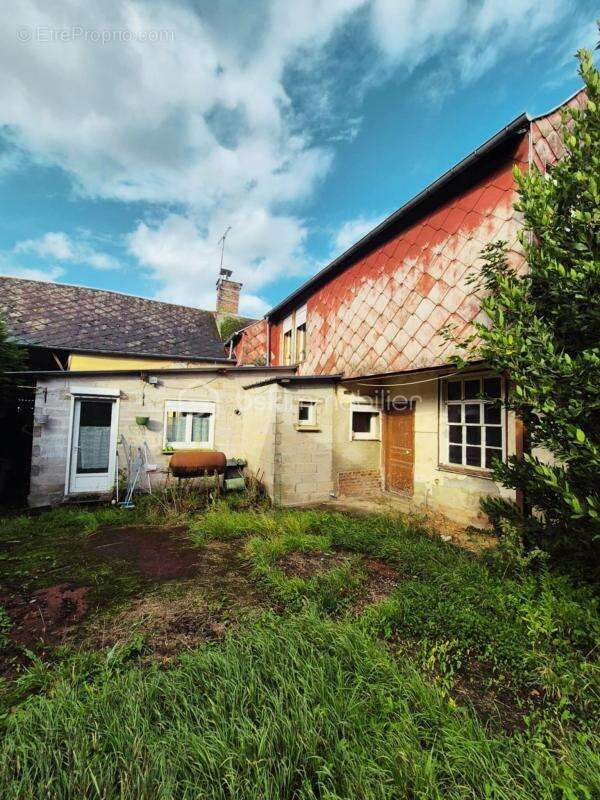 Maison à BERTEAUCOURT-LES-DAMES