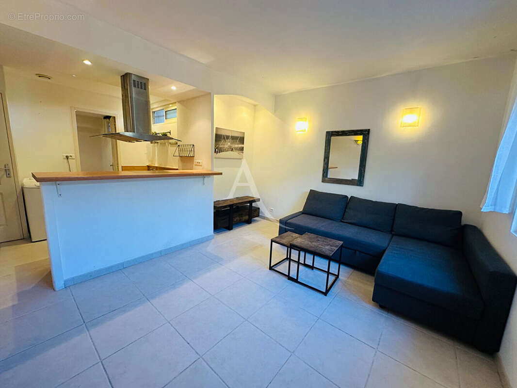 Appartement à CARQUEIRANNE