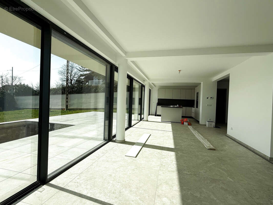 Maison d’exception de 160 m2 avec piscine et vue panoramique sur Metz   Scy-Chazelles - photo 6