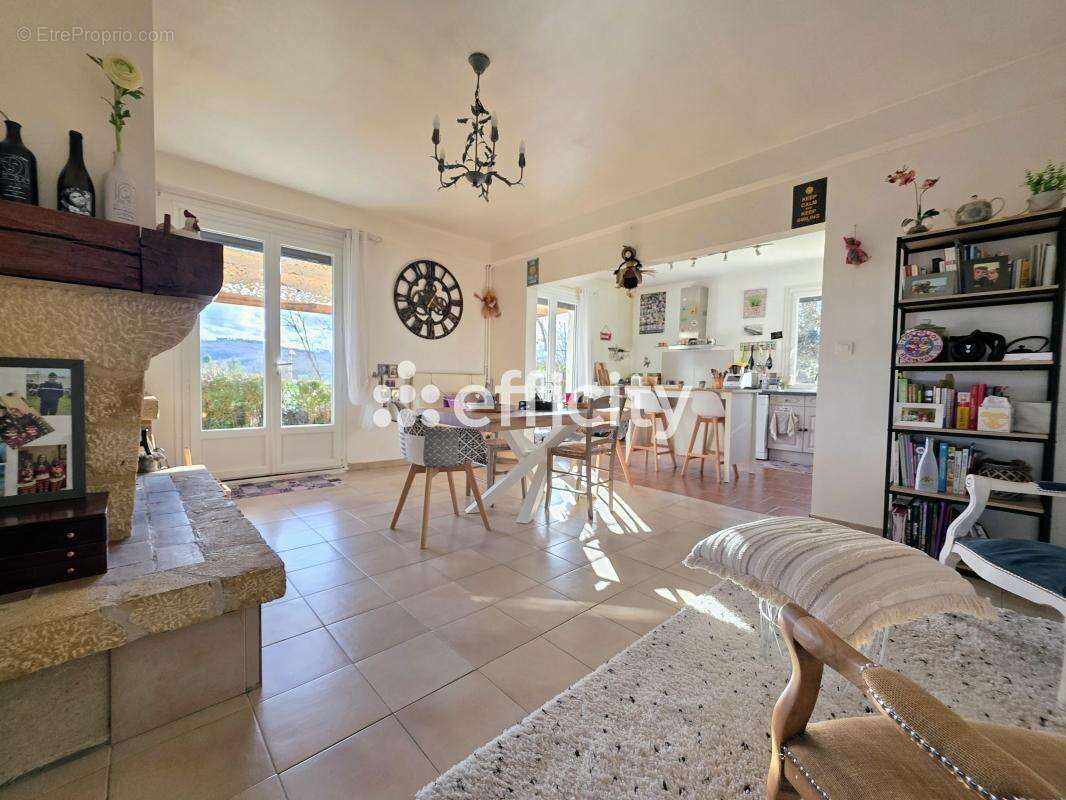 Maison à SARLAT-LA-CANEDA